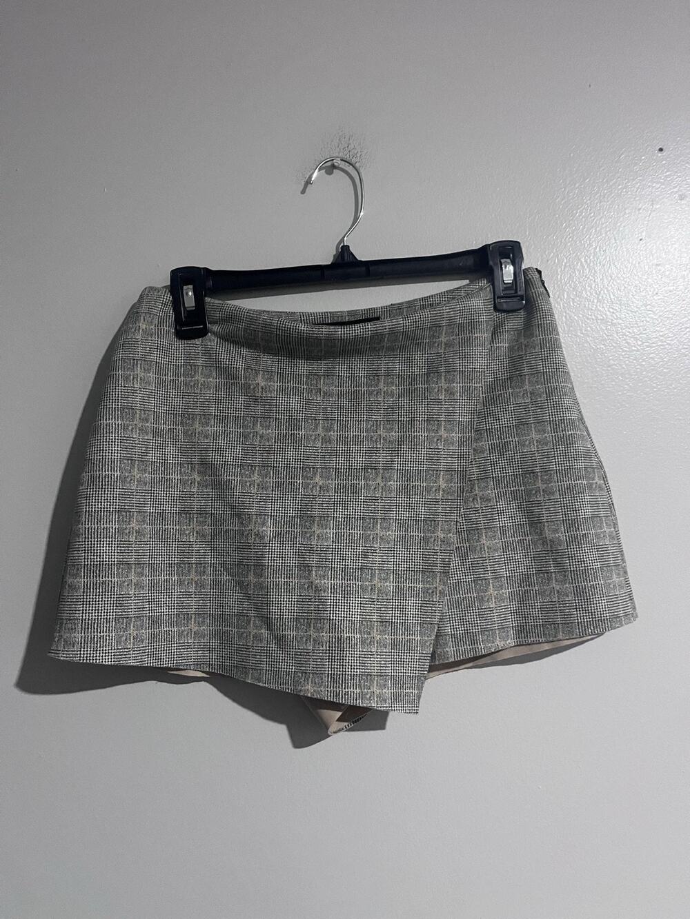 FOREVER 21 Skort Womens M Gray Plaid Mini Stretch Casual Workwear Academia